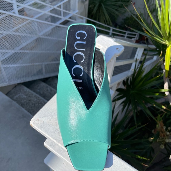 Gucci Women's Turquoise Mid Heel Open Toe Mules Sz 39.5 - Picture 8 of 11